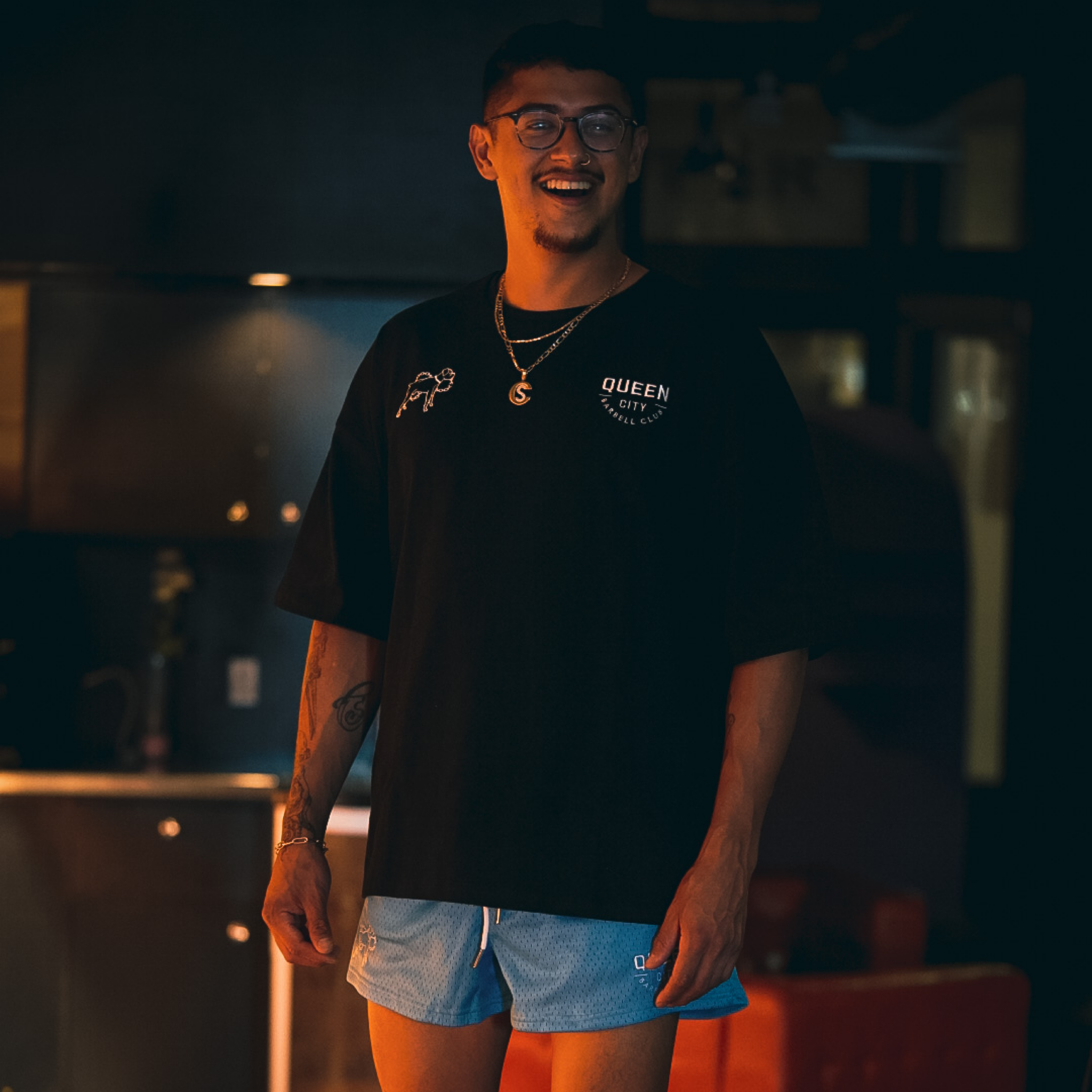 THE VINTAGE TEE // BLACK